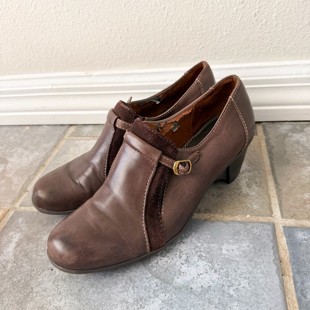 Naturalizer Brown Leather Heeled Loafers Buckle Comfort Shoes 8N